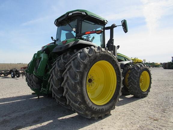 Image of John Deere 8R 340 equipment image 4