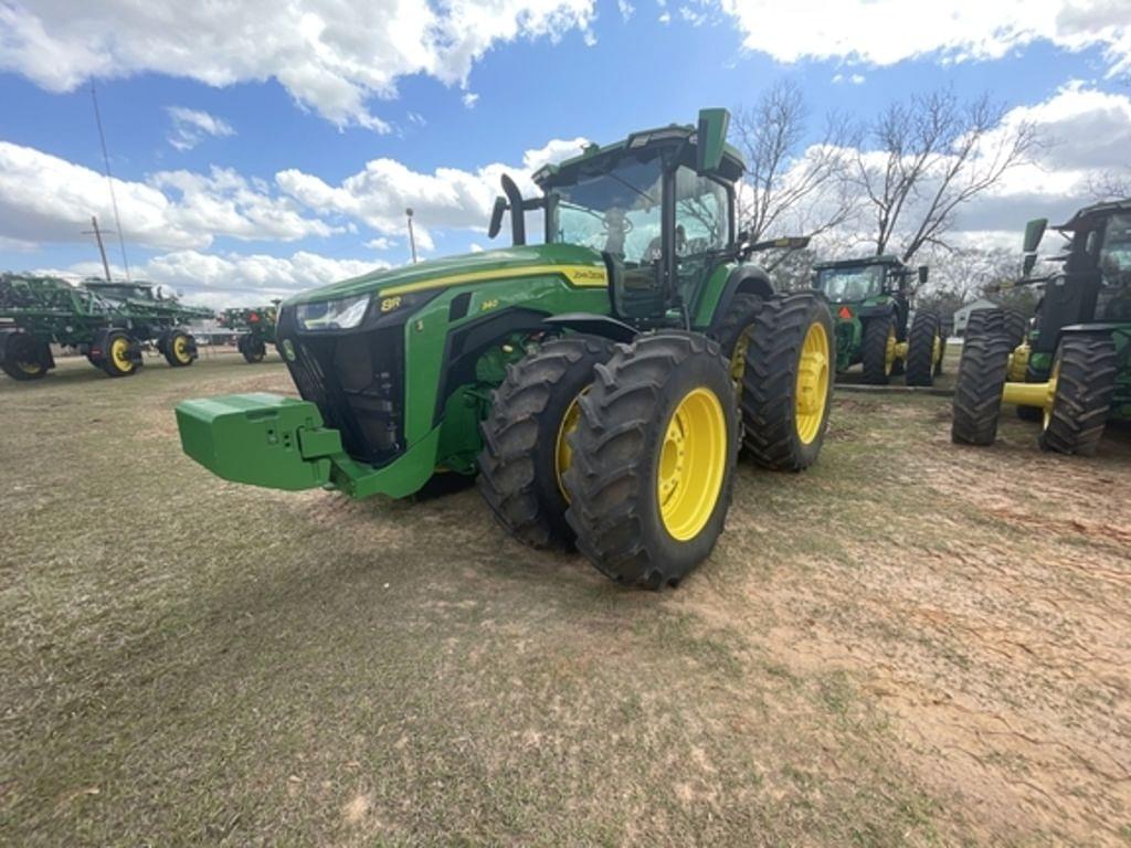 Image of John Deere 8R 340 Image 1