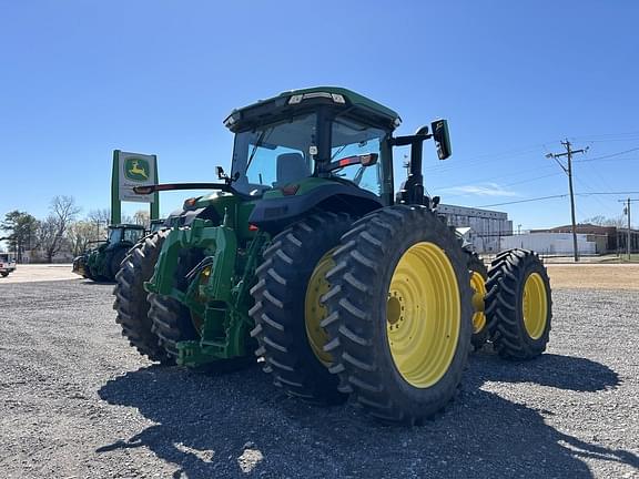 Image of John Deere 8R 340 equipment image 4