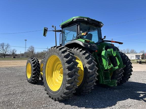 Image of John Deere 8R 340 equipment image 2