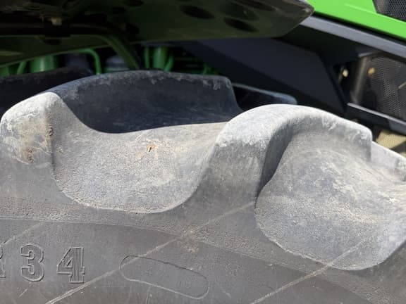 Image of John Deere 8R 340 equipment image 2