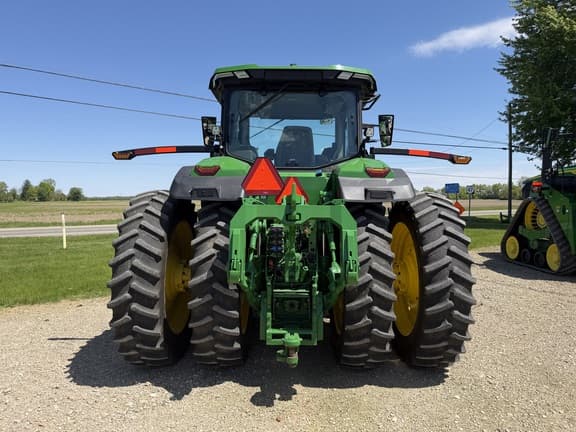Image of John Deere 8R 340 equipment image 4