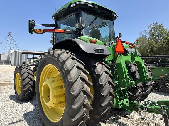 Image of John Deere 8R 340 equipment image 2