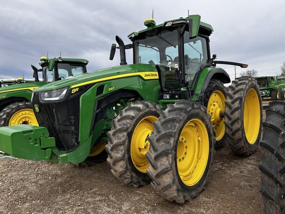 Image of John Deere 8R 340 equipment image 2