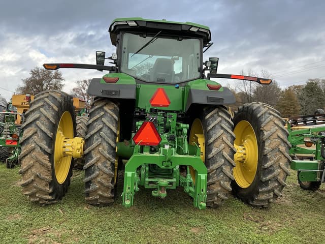 Image of John Deere 8R 340 equipment image 2