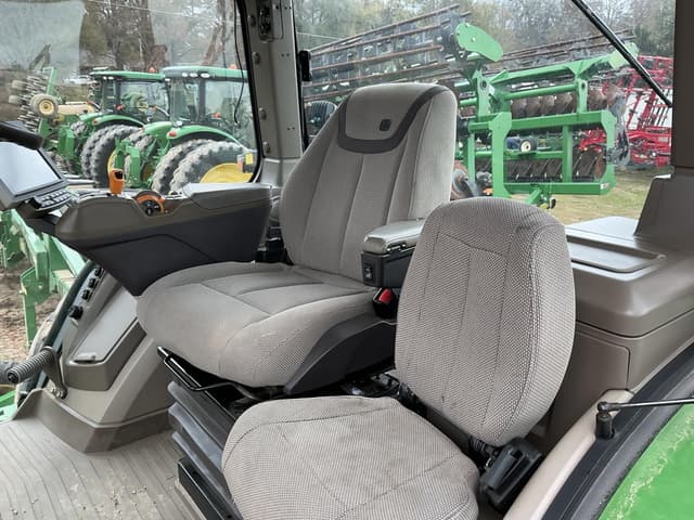 Image of John Deere 8R 340 equipment image 3