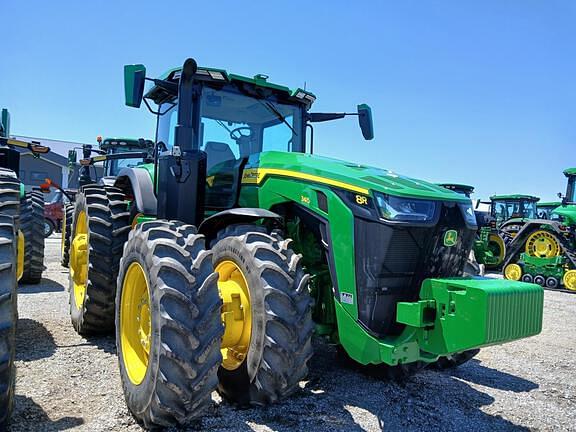 Image of John Deere 8R 340 equipment image 2