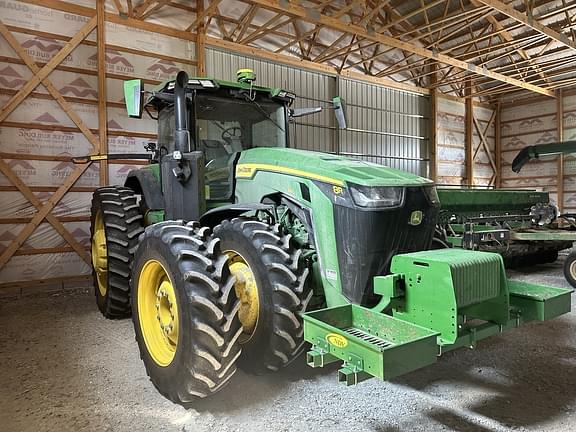 Image of John Deere 8R 340 Primary image