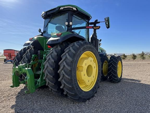 Image of John Deere 8R 340 equipment image 4