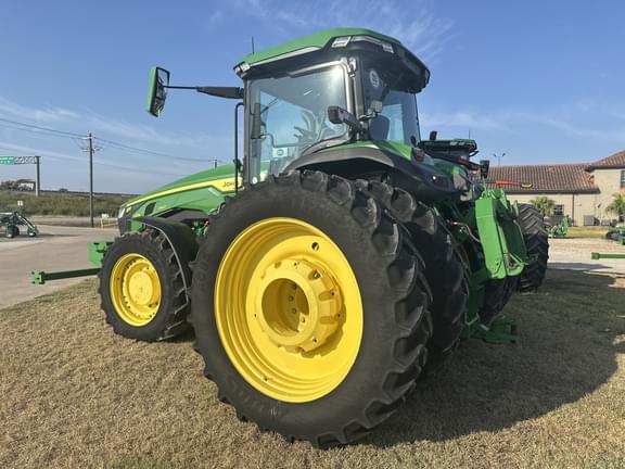 Image of John Deere 8R 340 equipment image 2