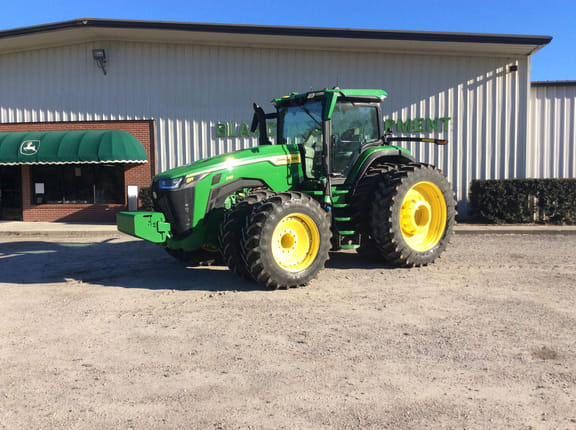 2023 John Deere 8R 340 Equipment Image0
