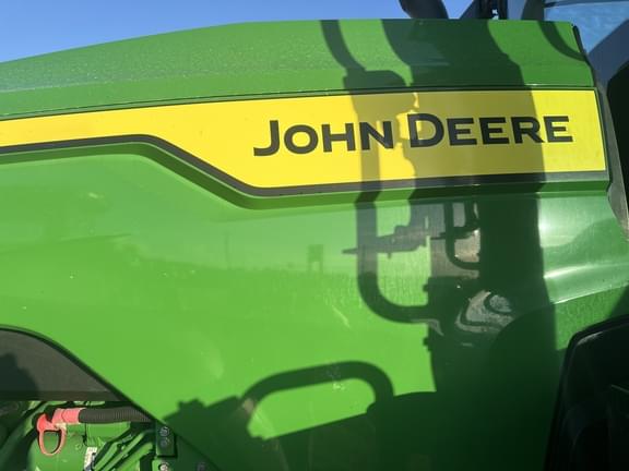 Image of John Deere 8R 340 equipment image 2
