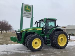 2023 John Deere 8R 340 Image