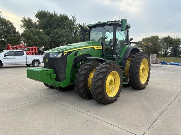 Image of John Deere 8R 340 equipment image 2