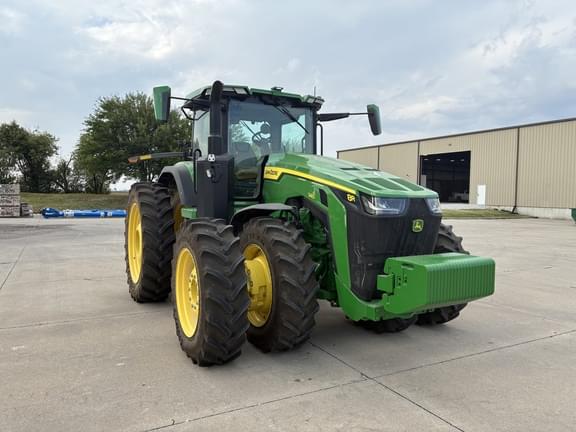 Image of John Deere 8R 340 Primary image