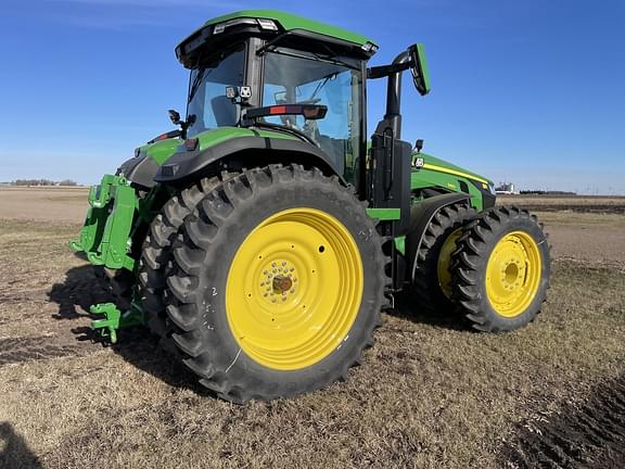 Image of John Deere 8R 340 equipment image 2