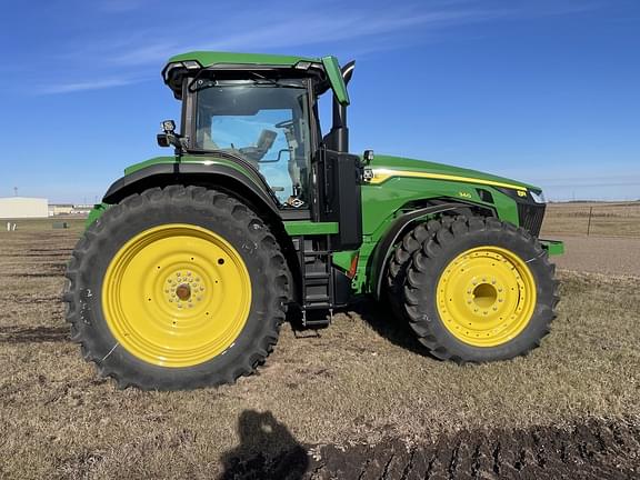 Image of John Deere 8R 340 equipment image 4