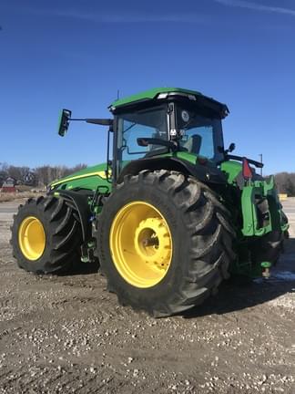Image of John Deere 8R 340 equipment image 2