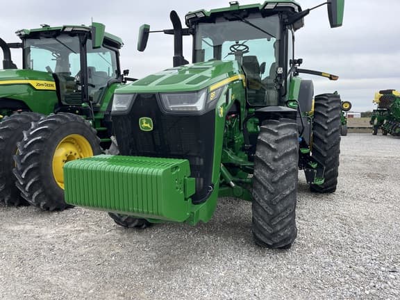 Image of John Deere 8R 340 equipment image 2