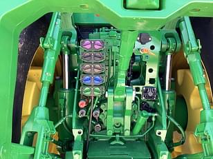 Main image John Deere 8R 340 11