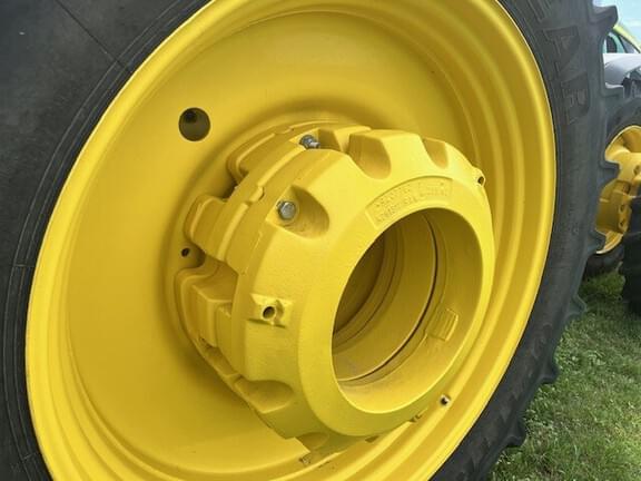 Image of John Deere 8R 340 equipment image 4