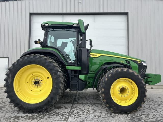 Image of John Deere 8R 340 equipment image 2