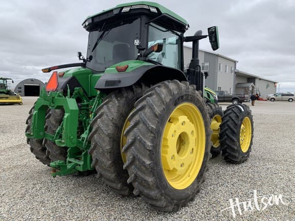 Image of John Deere 8R 340 equipment image 2