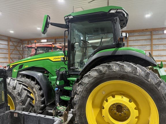 Image of John Deere 8R 340 equipment image 1