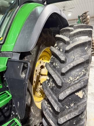 Image of John Deere 8R 340 equipment image 3