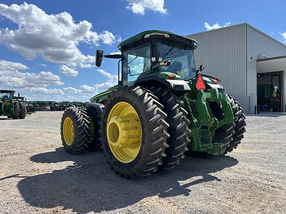 Image of John Deere 8R 340 equipment image 2