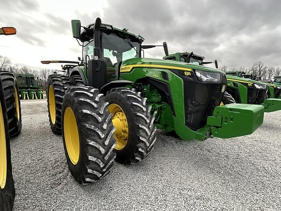 Image of John Deere 8R 340 equipment image 1