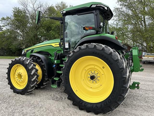 Image of John Deere 8R 340 equipment image 4