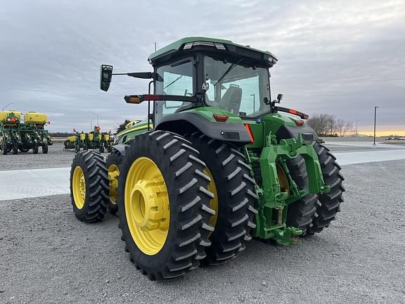 Image of John Deere 8R 340 equipment image 3