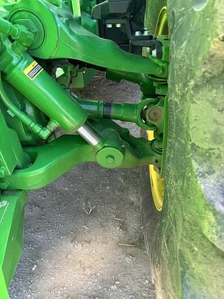 Image of John Deere 8R 340 equipment image 4