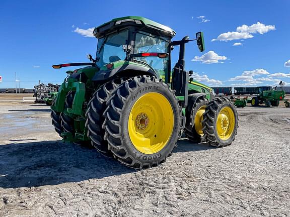 Image of John Deere 8R 340 equipment image 4