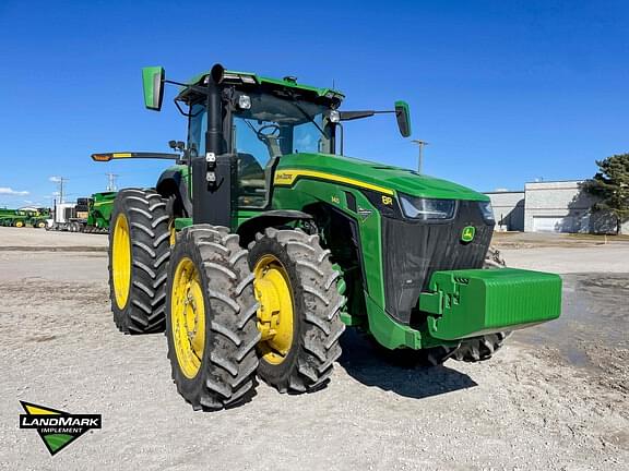 Image of John Deere 8R 340 equipment image 2