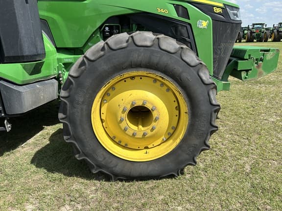 Image of John Deere 8R 340 equipment image 1