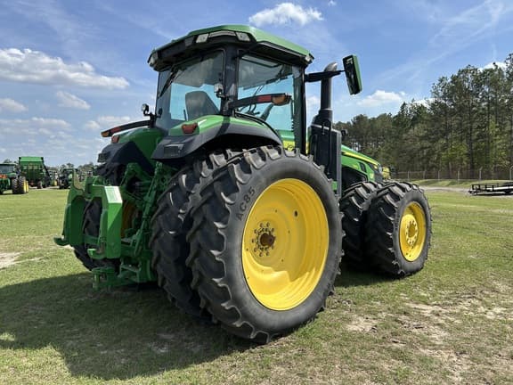 Image of John Deere 8R 340 equipment image 2