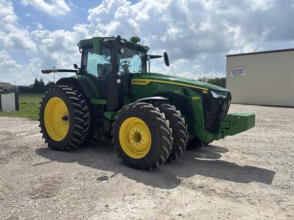 Image of John Deere 8R 340 equipment image 2