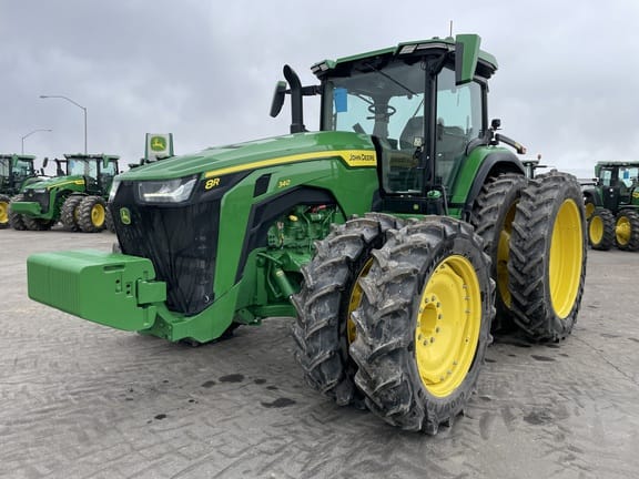 2023 John Deere 8R 340 Equipment Image0