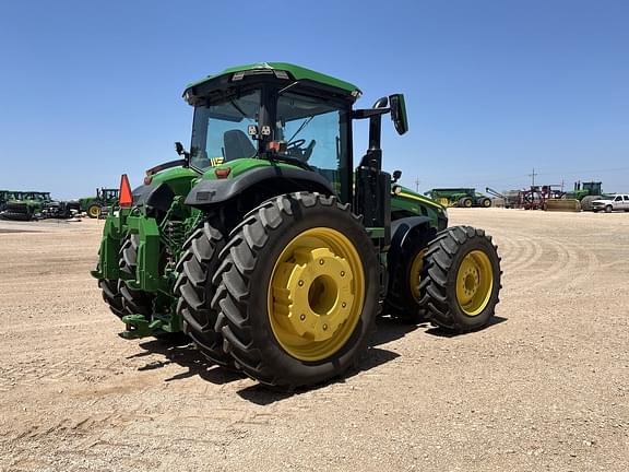 Image of John Deere 8R 340 equipment image 4