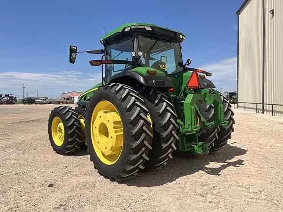 Image of John Deere 8R 340 equipment image 2