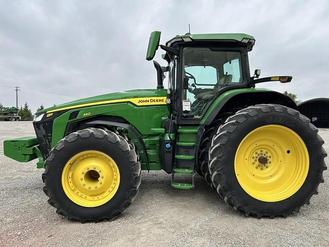 Image of John Deere 8R 340 equipment image 2