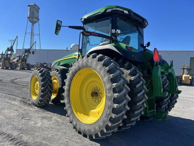 Image of John Deere 8R 340 equipment image 4