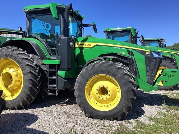 Image of John Deere 8R 340 equipment image 1