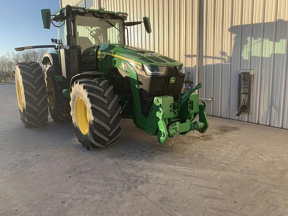 Image of John Deere 8R 340 equipment image 2