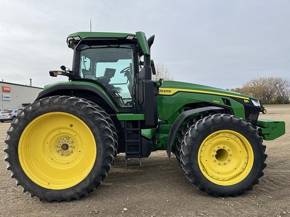 Image of John Deere 8R 340 equipment image 3