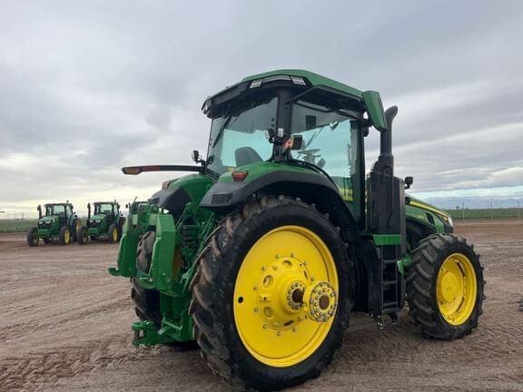 Image of John Deere 8R 340 equipment image 4