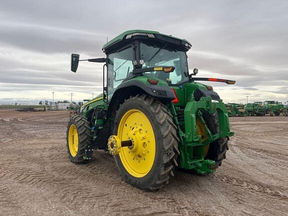Image of John Deere 8R 340 equipment image 2