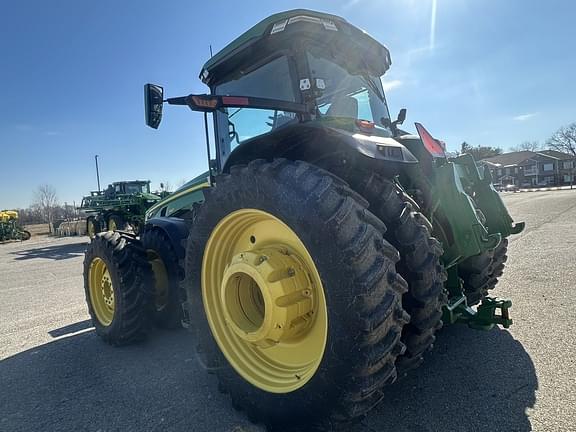 Image of John Deere 8R 340 equipment image 2